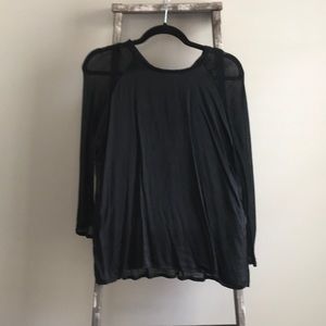 Black Vince top